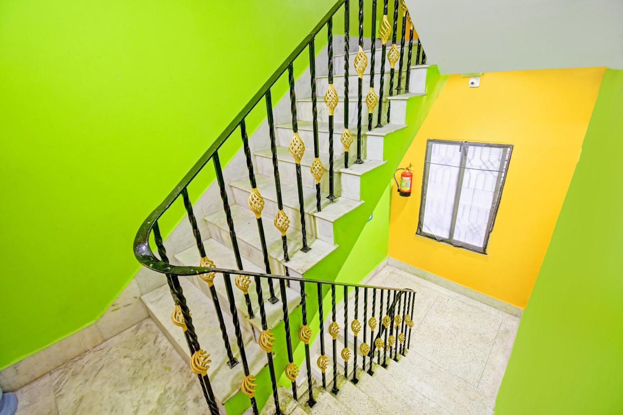 O Ankan Regency Near Acropolis Mall Hotel 3*